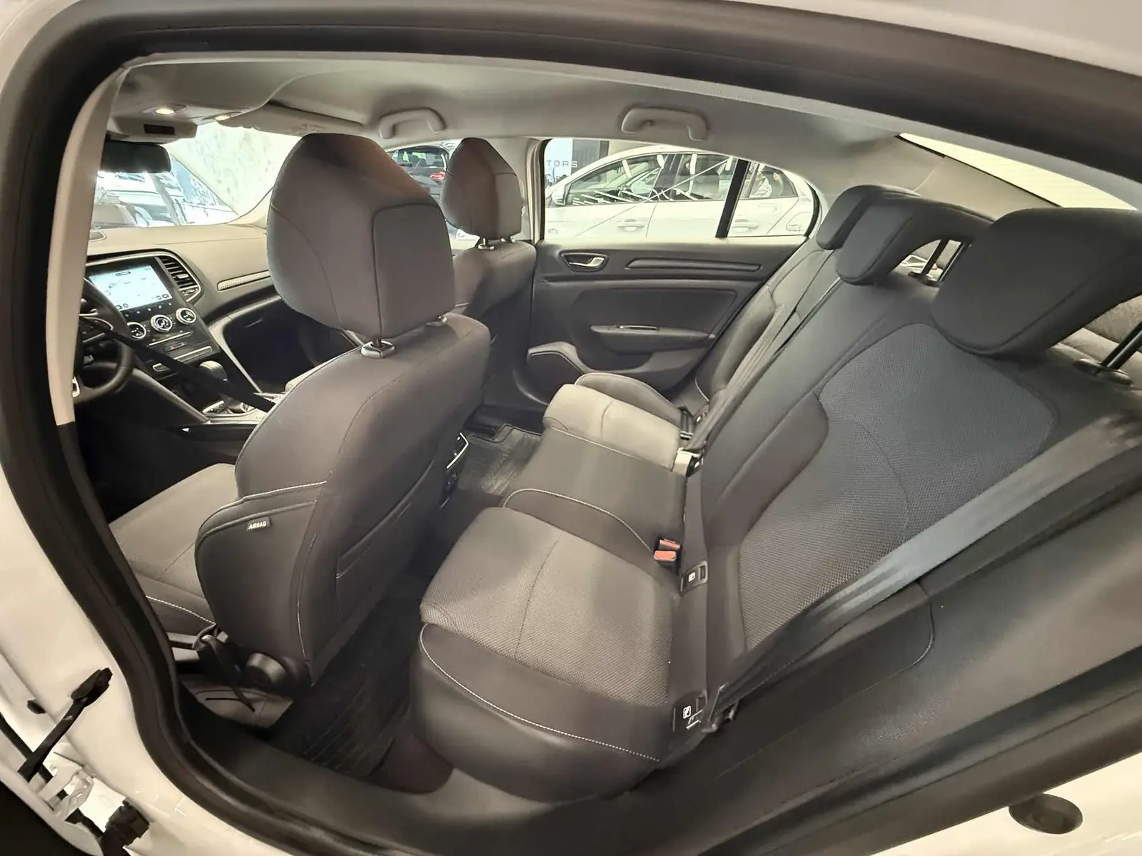 VELAR MOTORS 1.3 TCe TOUCH EDC | 13.000 KM | HATASIZ | GARANTİLİ - 13