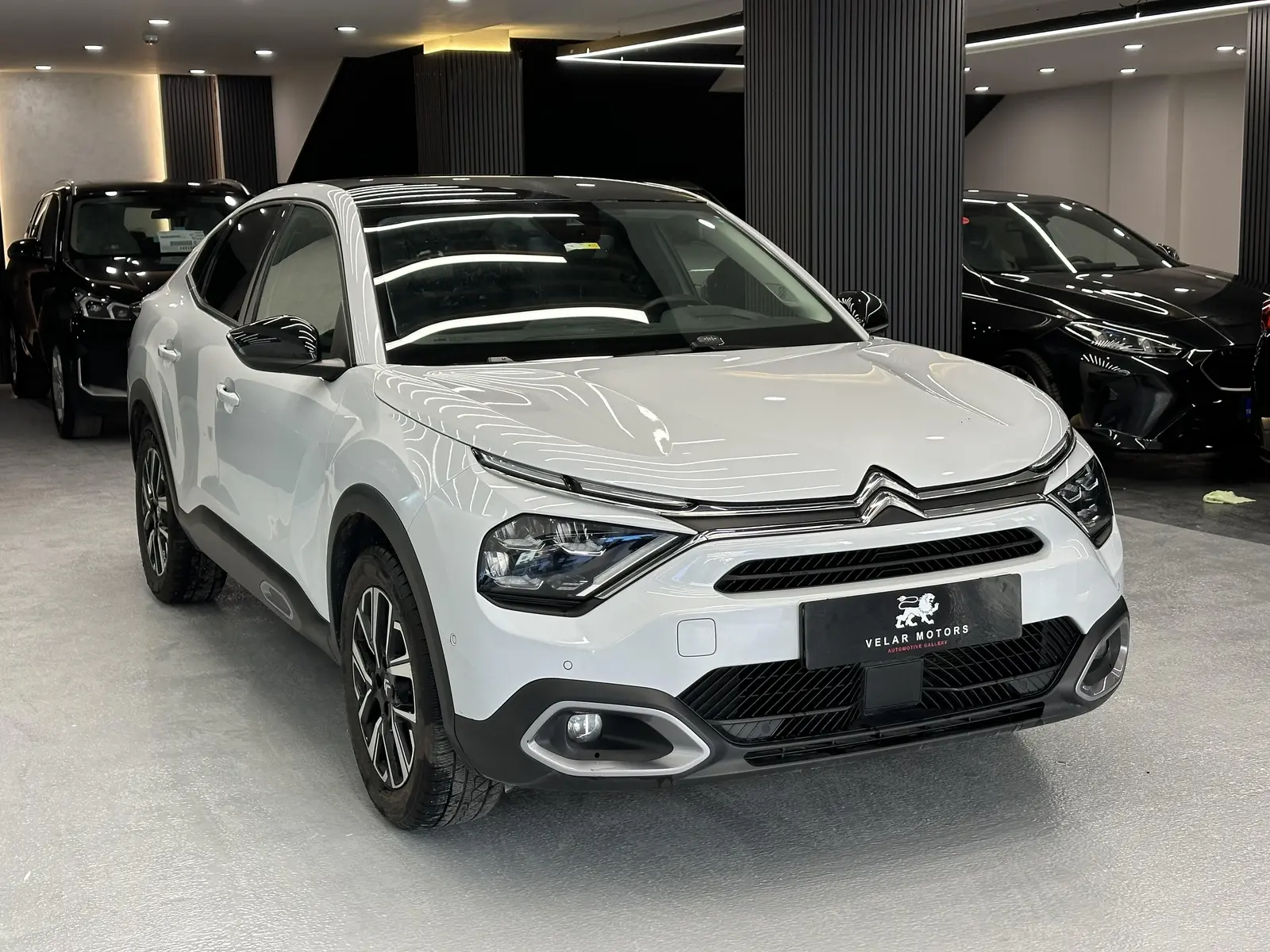 VELAR MOTORS 2024 CİTROËN C4X SHINE | 53.000 KM | BAKIMLI |